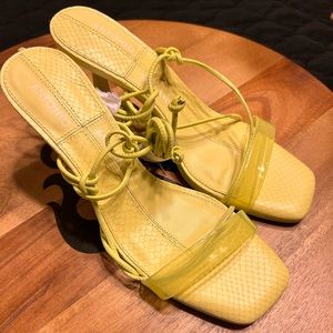 Antonio Melani lime lace up sandal | NWOB